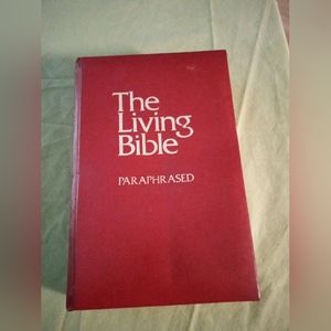 The Living Bible Paraphrased Tyndale 1971 Printed USA Hard Cover Vintage